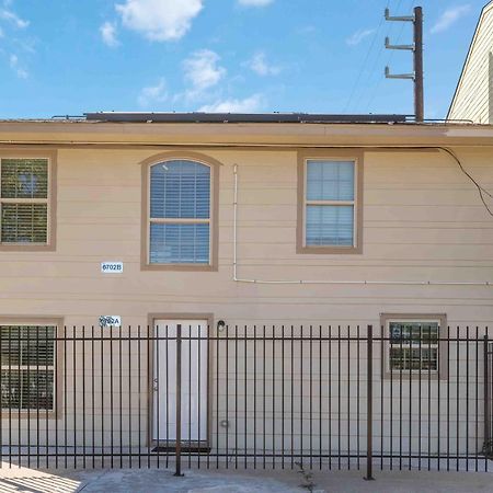 Stunning, Vibrant&Modern APT Near Med Center Houston Exterior foto